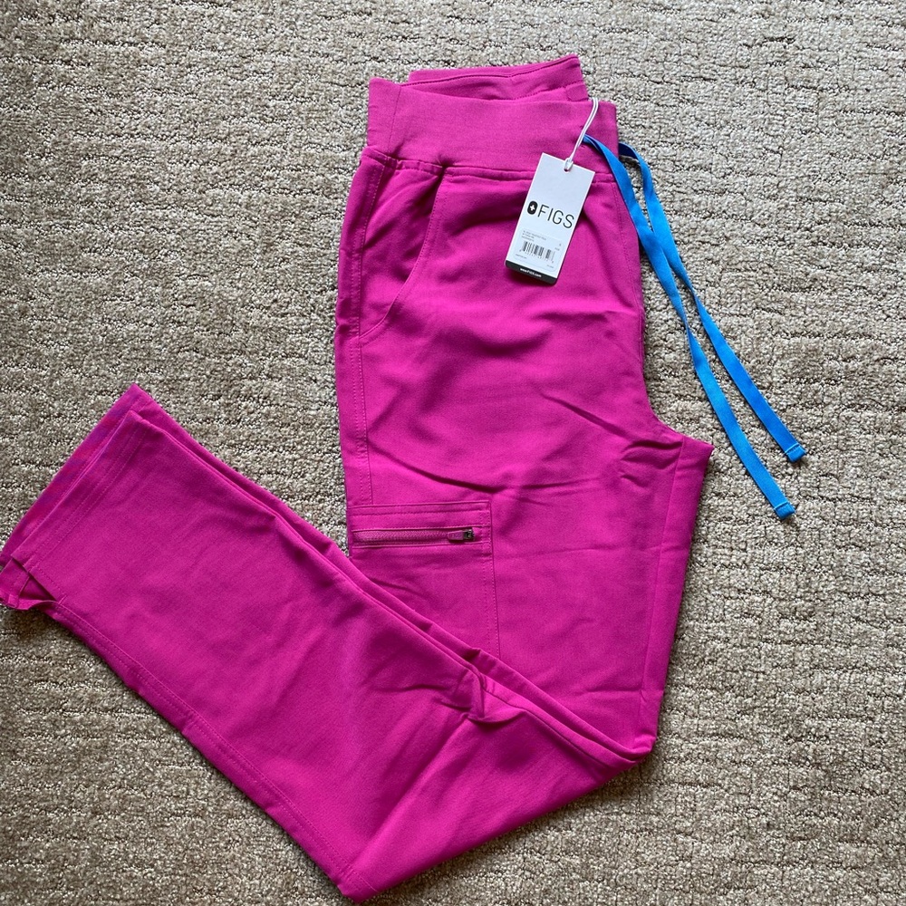 FIGS pink set